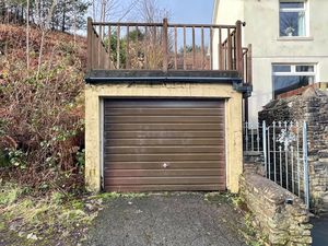 Photo 26- click for photo gallery